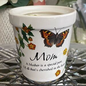 🆕🕯️ VINTAGE HISTORY & HERALDRY “MOM” SINGLE WICK CANDLE. 3.5”. COLLECTIBLE!